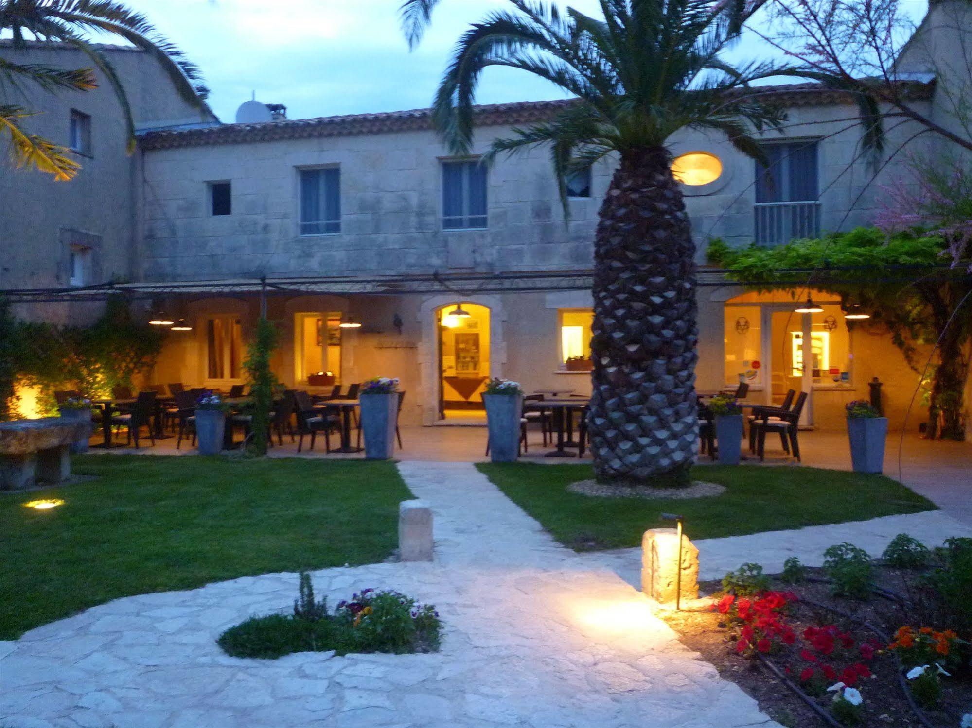 Hotel Val Baussenc, The Originals Relais Maussane-les-Alpilles Exteriér fotografie